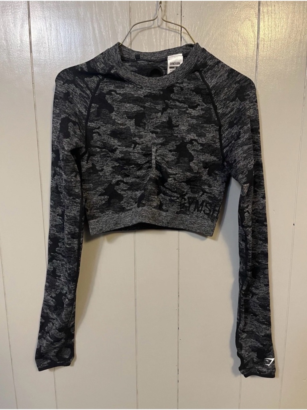 Gymshark Women's Cropped Long Sleeve Camouflage Activewear Top Gray M Stretch